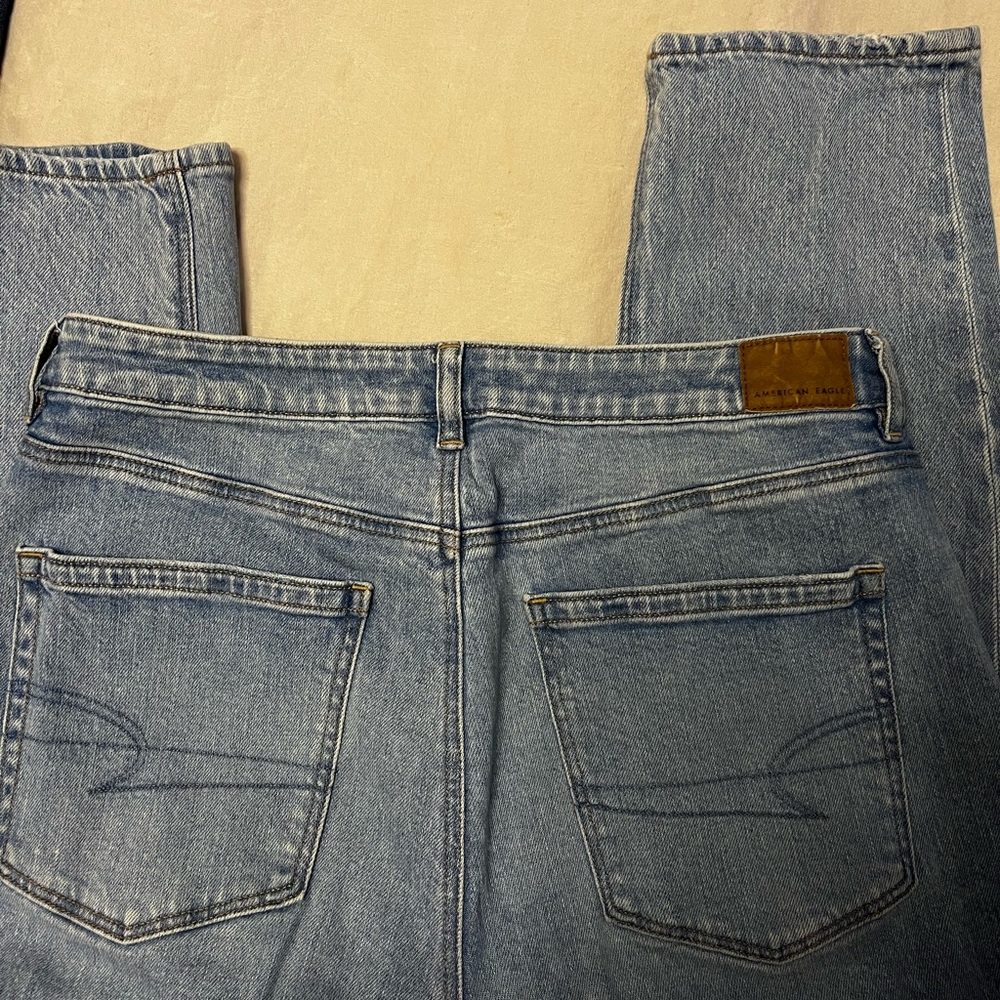 American Eagle Outfitters Strigid Light Blue Straight Leg Jeans - Picture 7 of 8